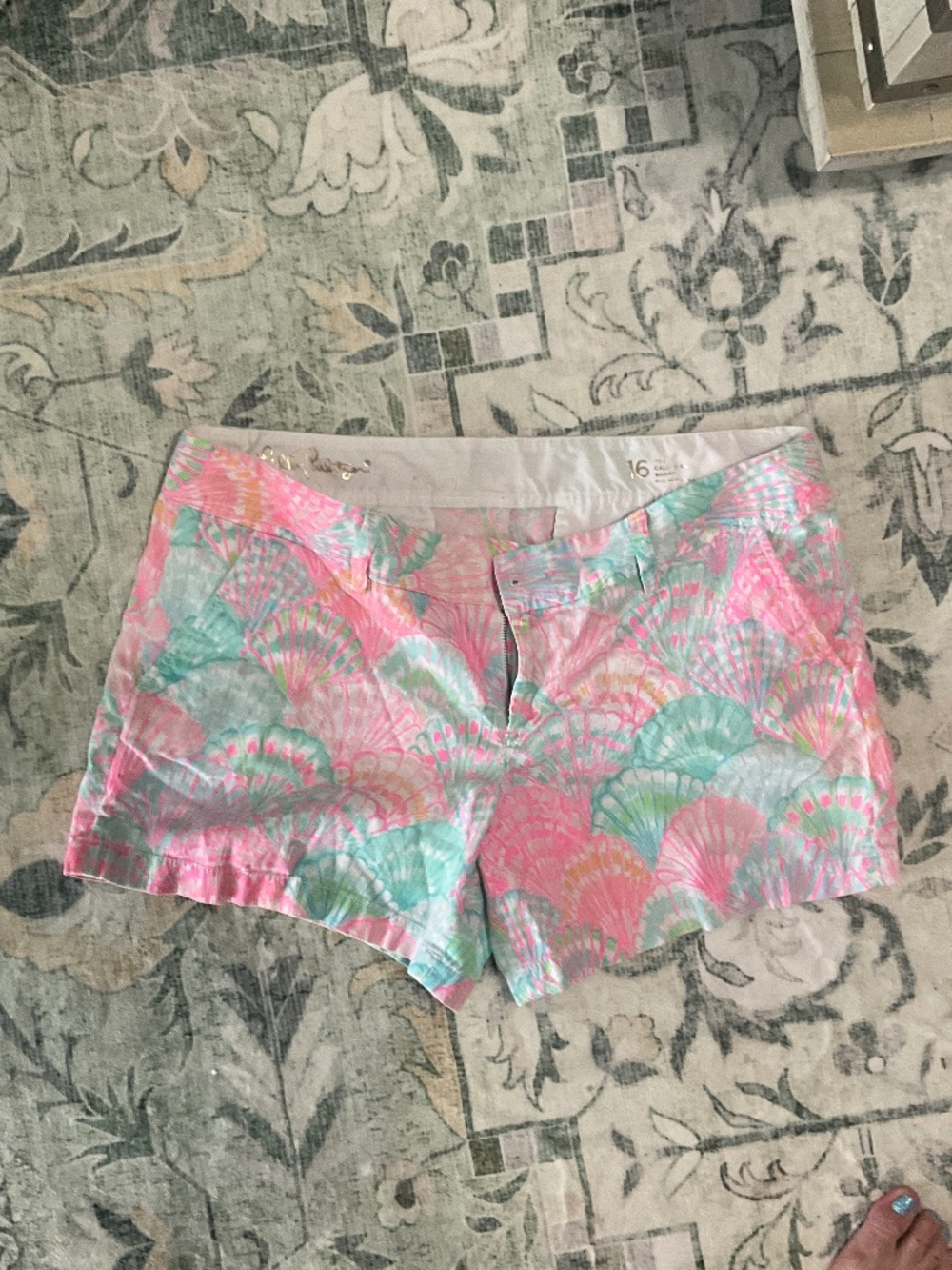 Lilly Pulitzer Callahan Shorts Size 16 Excellent
